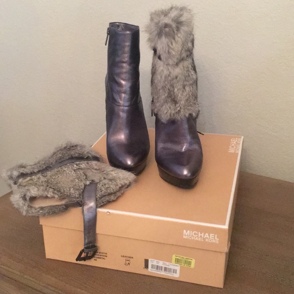 MK booties